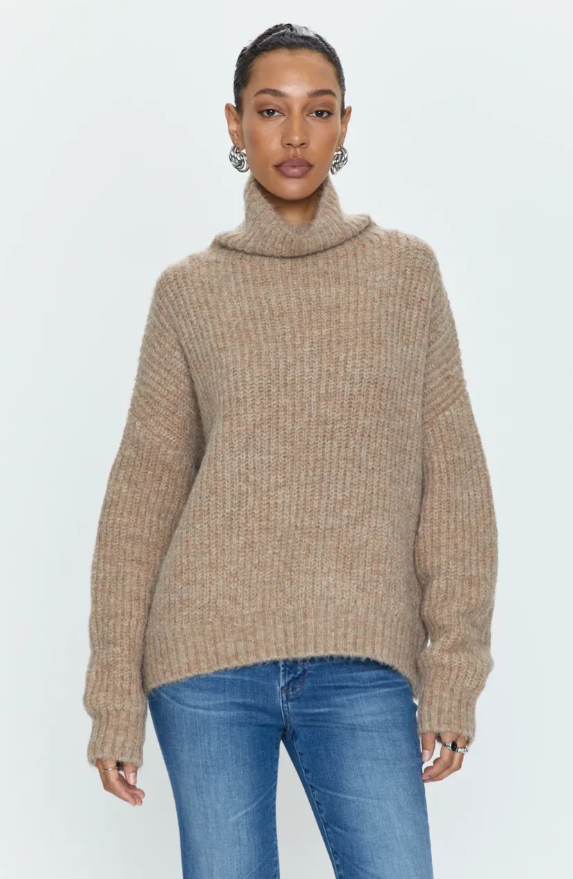 Ashley Turleneck Sweater ~ Camel