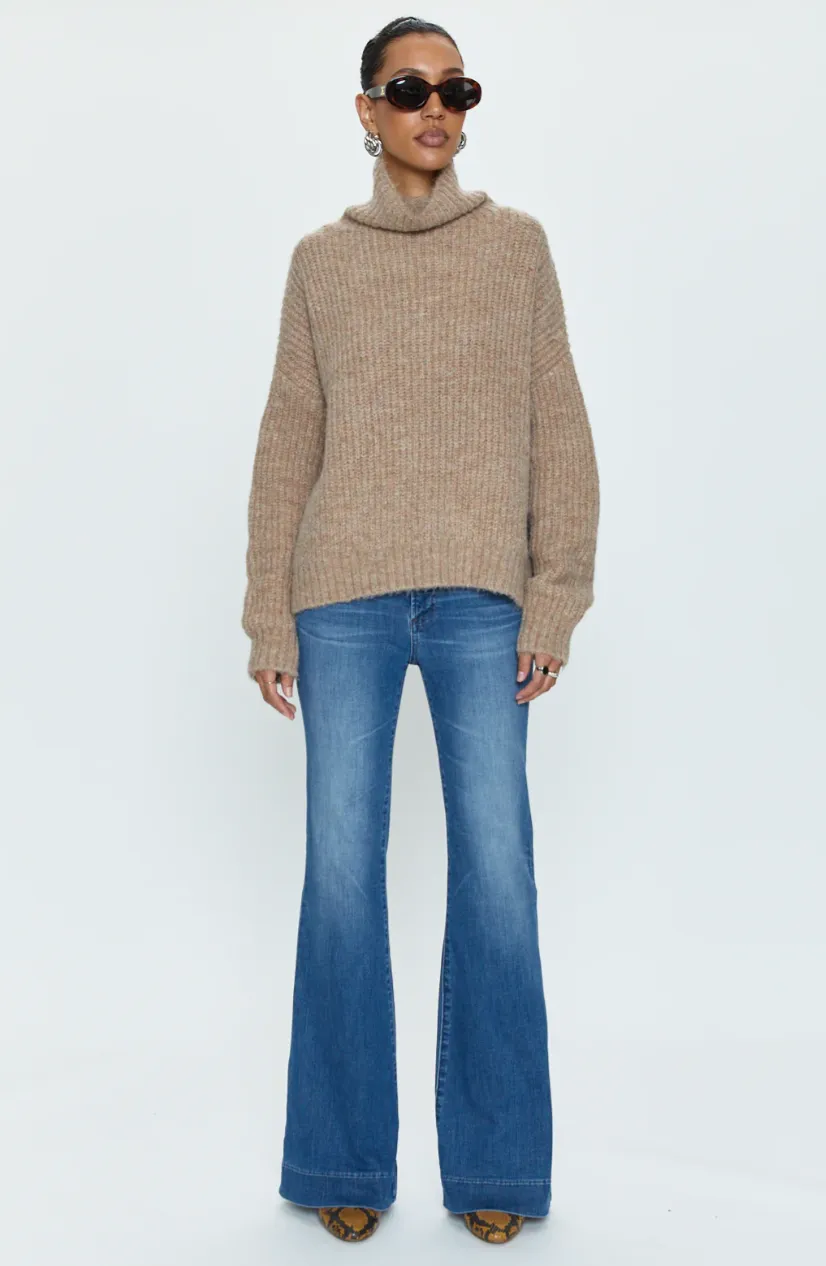 Ashley Turleneck Sweater ~ Camel