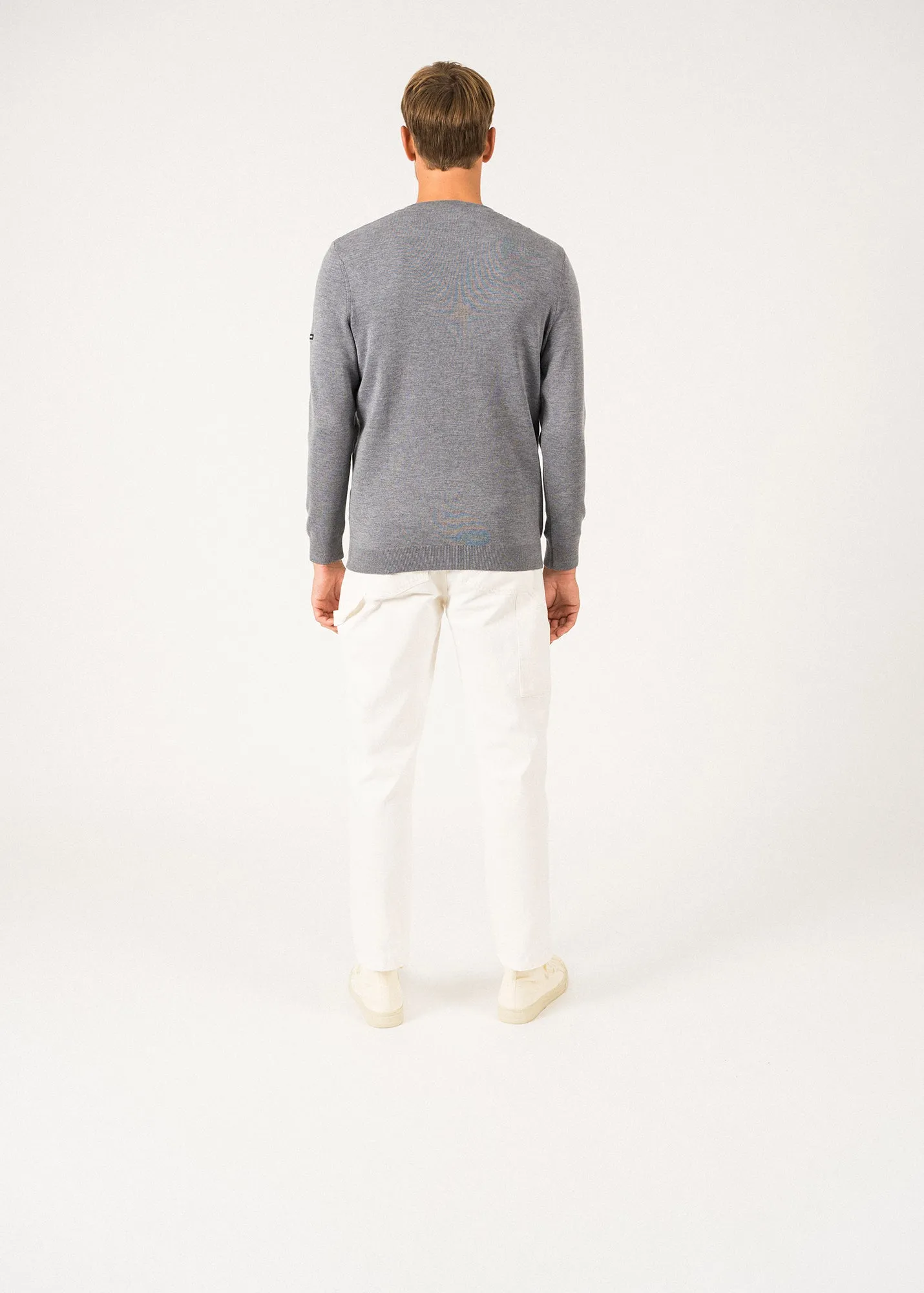 Cuirassé V neck jumper - in soft wool (GRIS)