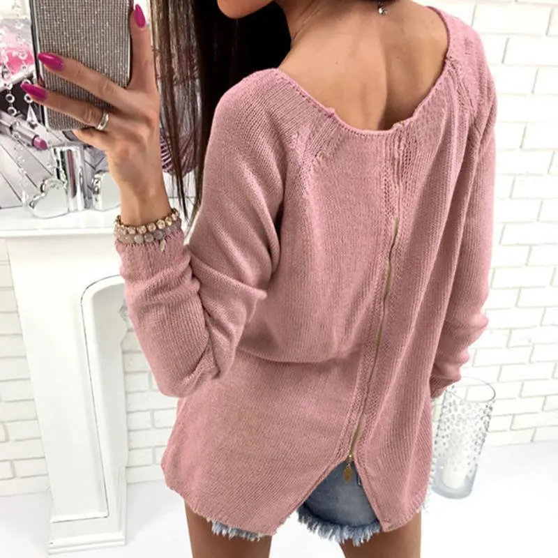 OVERSIZED SWEATER WITH ZIPPERED BACK